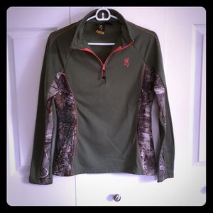 SIZE MEDIUM Browning Pullover